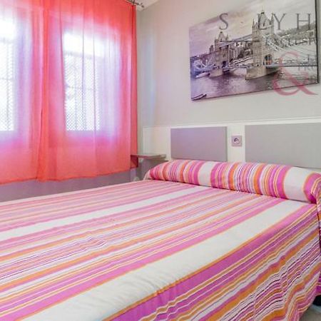Pueblo Evita Benalmadena Bagian luar foto